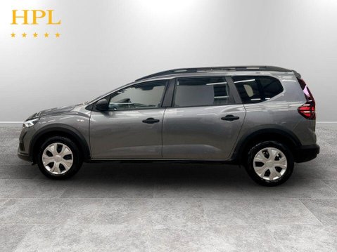 Dacia Jogger 1.0 TCe Essential MPV 5dr Petrol Manual Euro 6 (s/s) (110 ps) 4