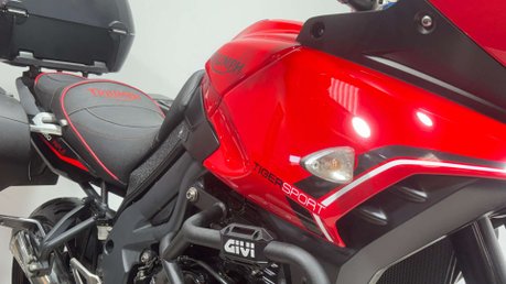 Triumph Tiger 2013 48K FULL LUGGAGE NEW MOT SERVICED READY TO EXPLORER 1050CC 37