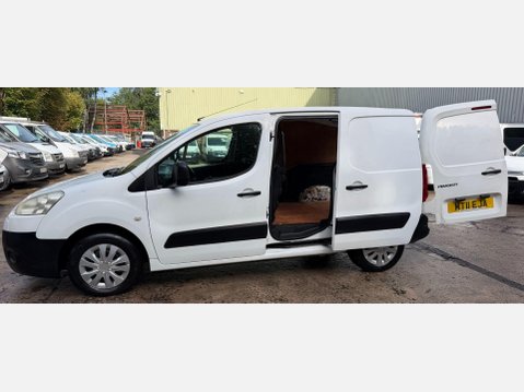 Peugeot Partner 1.6 HDi 625 SE Panel Van 4dr Diesel Manual L1 (153 g/km, 75 bhp) 17