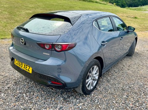 Mazda 3 SE-L LUX MHEV 3