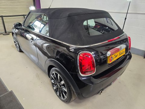 Mini Convertible 1.5 Cooper Exclusive Euro 6 (s/s) 2dr 49