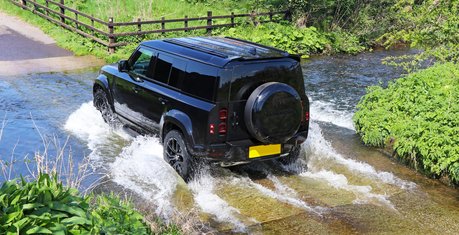 Land Rover Defender 110