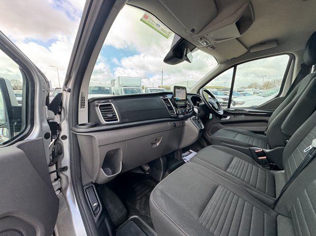 Ford Transit Custom AUTO SWB [SOLD KH] L1H1 Limited 320 Air Con Alloys Camera Sensors SELECT 12