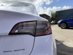 Tesla Model 3 (Dual Motor) Long Range Saloon 4dr Electric Auto 4WDE (346 ps) 19