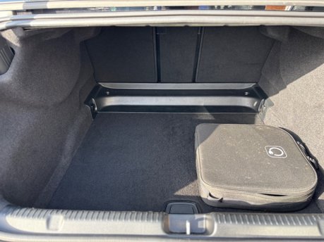 Mercedes-Benz EQE EQE 300 89kWh AMG Line (Premium Plus) Saloon 4dr Electric Auto (245 ps) 18