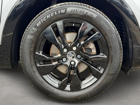 Vauxhall Grandland 1.2 Turbo GS Line 5dr 12