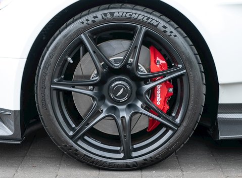 Aston Martin Vantage GT8 10