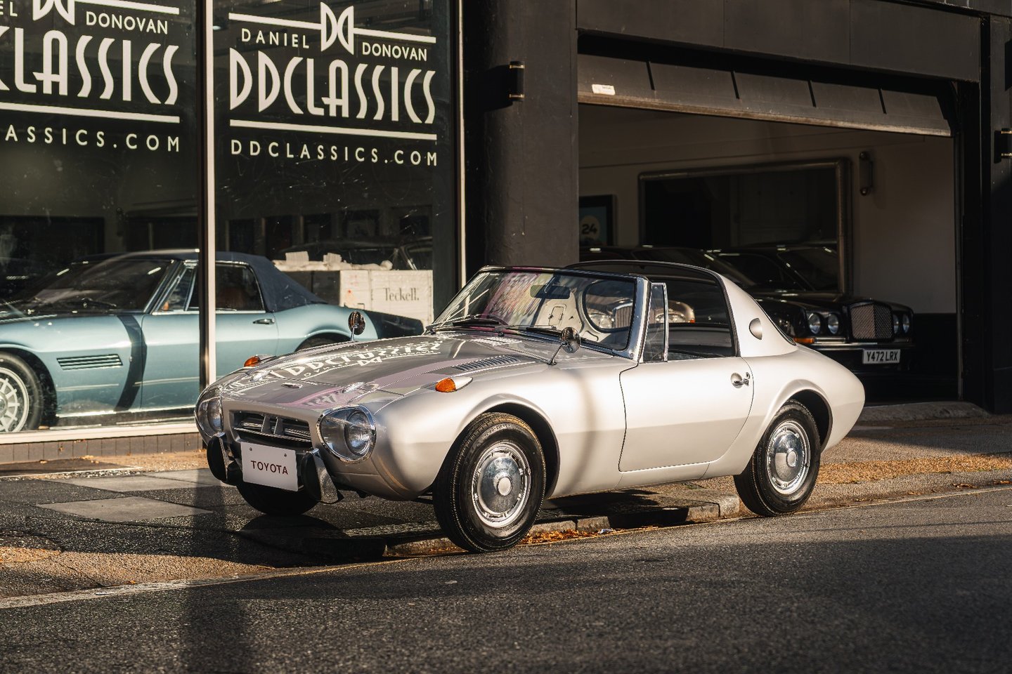 Toyota Supra Sports 800