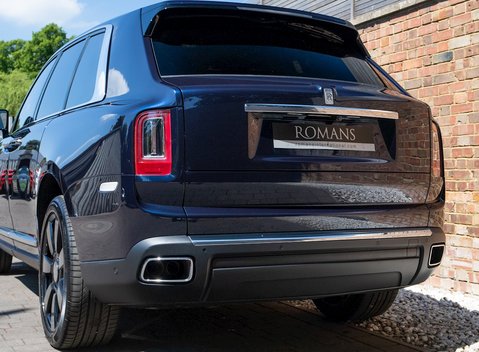 Rolls-Royce Cullinan 28
