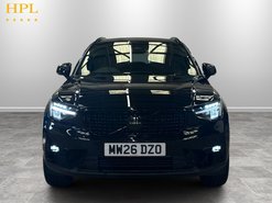 Volvo XC40 2.0 B4 MHEV Plus Black Edition SUV 5dr Petrol Hybrid DCT Auto Euro 6 (s/s)