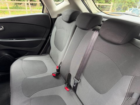 Renault Captur 1.2 TCe ENERGY Dynamique Nav Auto Euro 6 (s/s) 5dr 18