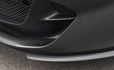 Ferrari 812 Superfast 24