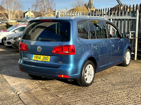 Volkswagen Touran 1.6 TDI BlueMotion Tech SE DSG Euro 5 (s/s) 5dr 17