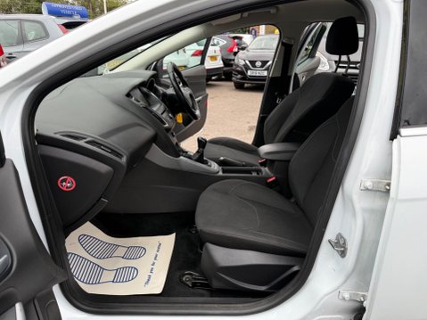 Ford Focus 1.0T EcoBoost Zetec Euro 6 (s/s) 5dr 16