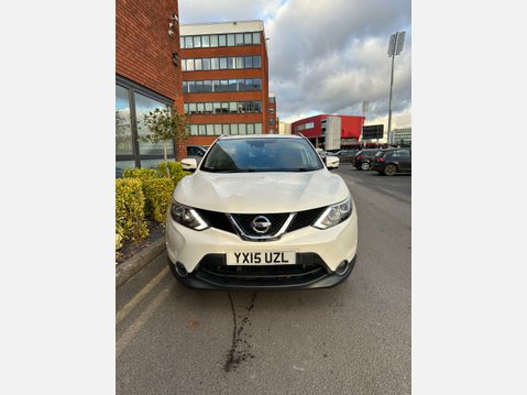 Nissan Qashqai 1.5 dCi Tekna 2WD Euro 5 (s/s) 5dr 2