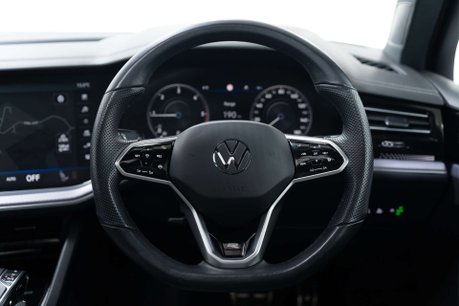 Volkswagen Touareg 3.0 Touareg V6 Black Edition TDI Auto 4WD 5dr 26