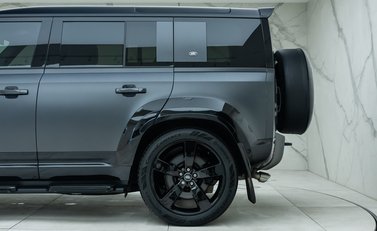 Land Rover Defender 110 V8 Carpathian Edition 36