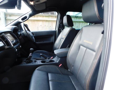 Ford Ranger WILDTRAK 3.2 V6 TDCI PICK UP 6SPD MANUAL 18