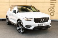Volvo XC40 T4 R-DESIGN PRO 1
