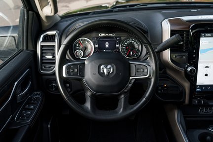 Dodge Ram Laramie 2500 Heavy Duty Cummins Turbo Diesel VAT QUAL 18