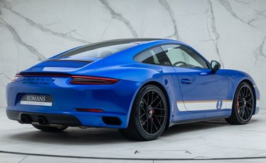 Porsche 911 Carrera 4 GTS (991.2) British Legends Edition 6