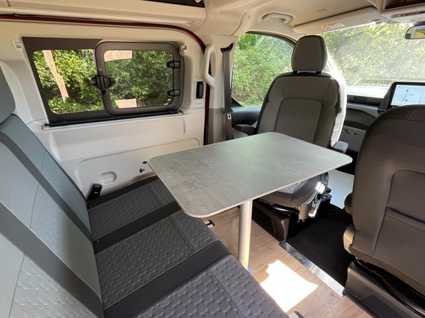 Ford Transit Custom Nugget Titanium Kombi H1 2.0 150ps 23