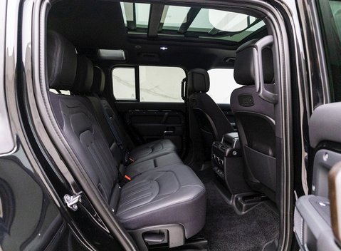 Land Rover Defender 110 P400 X 11