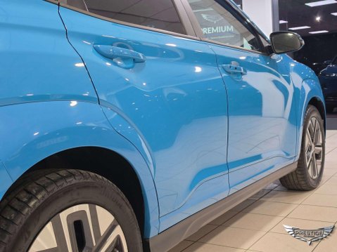 Hyundai KONA 64kWh Premium Auto 5dr (10.5kW Charger) 73
