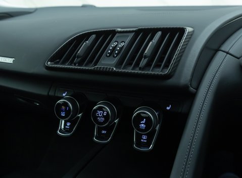 Audi R8 V10 PLUS 20