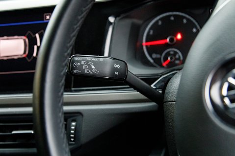 Volkswagen Polo MATCH TSI 17