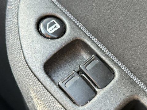 Suzuki Wagon R 1.3 GL 5dr 27