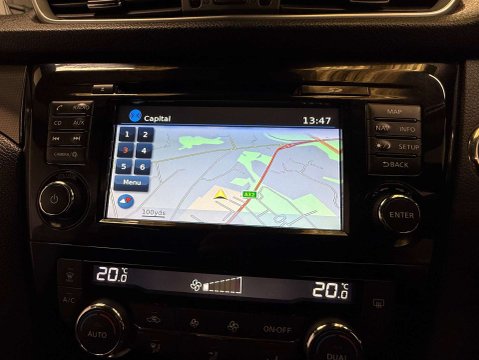 Nissan Qashqai 1.3 Qashqai N-Connecta DiG-T 5dr 26