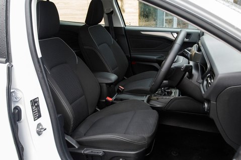 Ford Focus TITANIUM 28