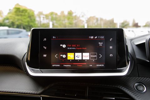 Peugeot 2008 PURETECH S/S ALLURE PREMIUM PLUS 22