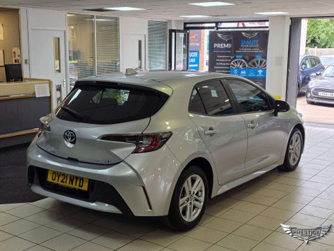 Toyota Corolla 1.8 VVT-h Icon Tech CVT Euro 6 (s/s) 5dr 5