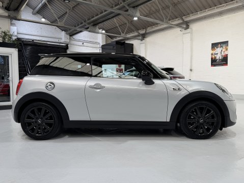 Mini Hatch COOPER S 8