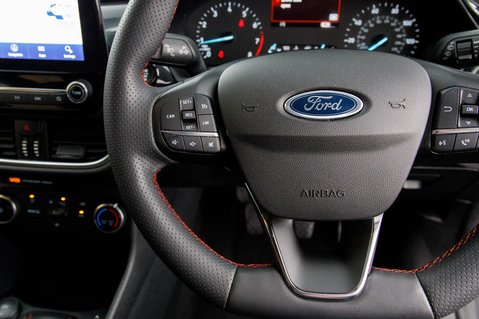 Ford Fiesta ST-LINE MHEV 19