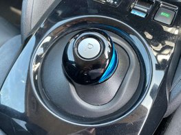 Nissan LEAF Leaf Tekna 5dr 110kw 39kwh (Automatic) 48