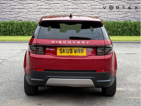 Land Rover Discovery Sport 2.0 Discovery Sport SE Auto 4WD 5dr 6