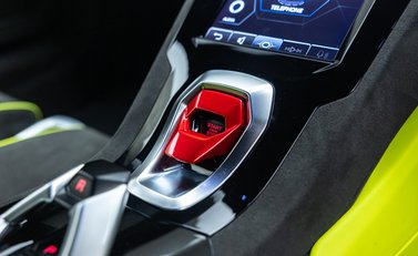 Lamborghini Huracan Tecnica 24