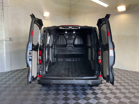 Ford Transit Custom 2.0 320 EcoBlue Limited Auto L1 H1 Euro 6 (s/s) 5dr 3
