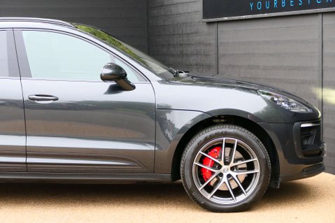 Porsche Macan 2.9 Macan S Semi-Auto 4WD 5dr 16