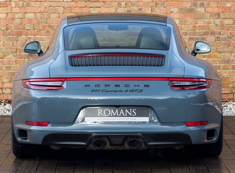 Porsche 911 (991.2) Carrera 4 GTS 5