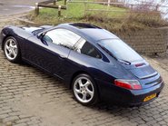 Porsche 911 CARRERA 4 10