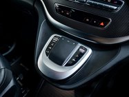 Mercedes-Benz V Class 2.0 V300d AMG Line MPV 5dr Diesel G-Tronic+ Euro 6 (s/s) XLWB (237 ps) 32
