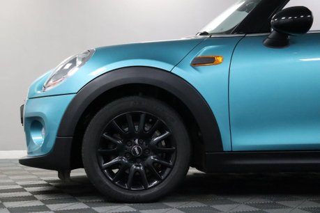 Mini Convertible COOPER 28