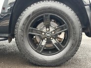 Land Rover Defender 90 D200 Hard Top MHEV 31