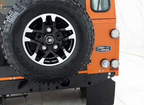 Land Rover Defender 110 Adventure Edition 21