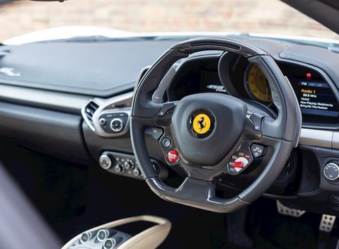 Ferrari 458 Italia 11