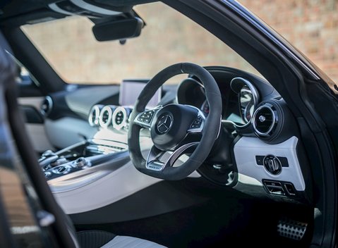 Mercedes-Benz Amg GT GT S 11